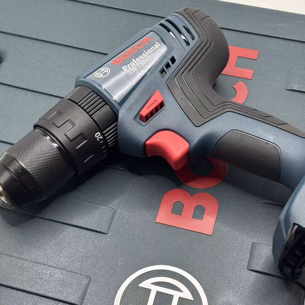 Bosch GSB 183-LI 18V Brushless - đánh giá và giá Bosch Drill Gsb 18V